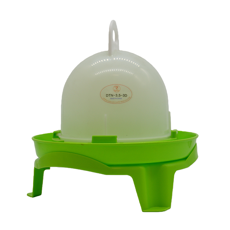 straw material poultry drinker
